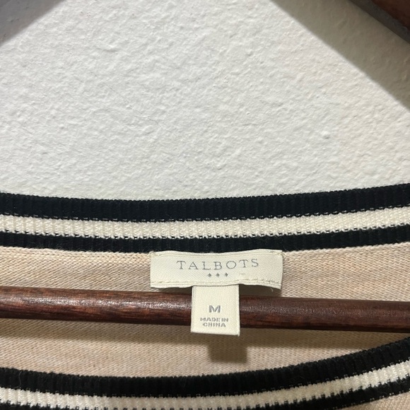 TALBOTS HEATHERED BEIGE EMBROIDERED SHY FOX LONG SLEEVE PULLOVER SWEATER - Picture 3 of 16